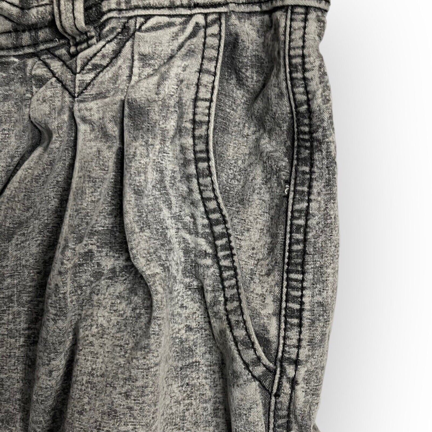 Vintage Weekends Men's Gray Jean Shorts Size 29 Acid Wash High Waisted Pockets