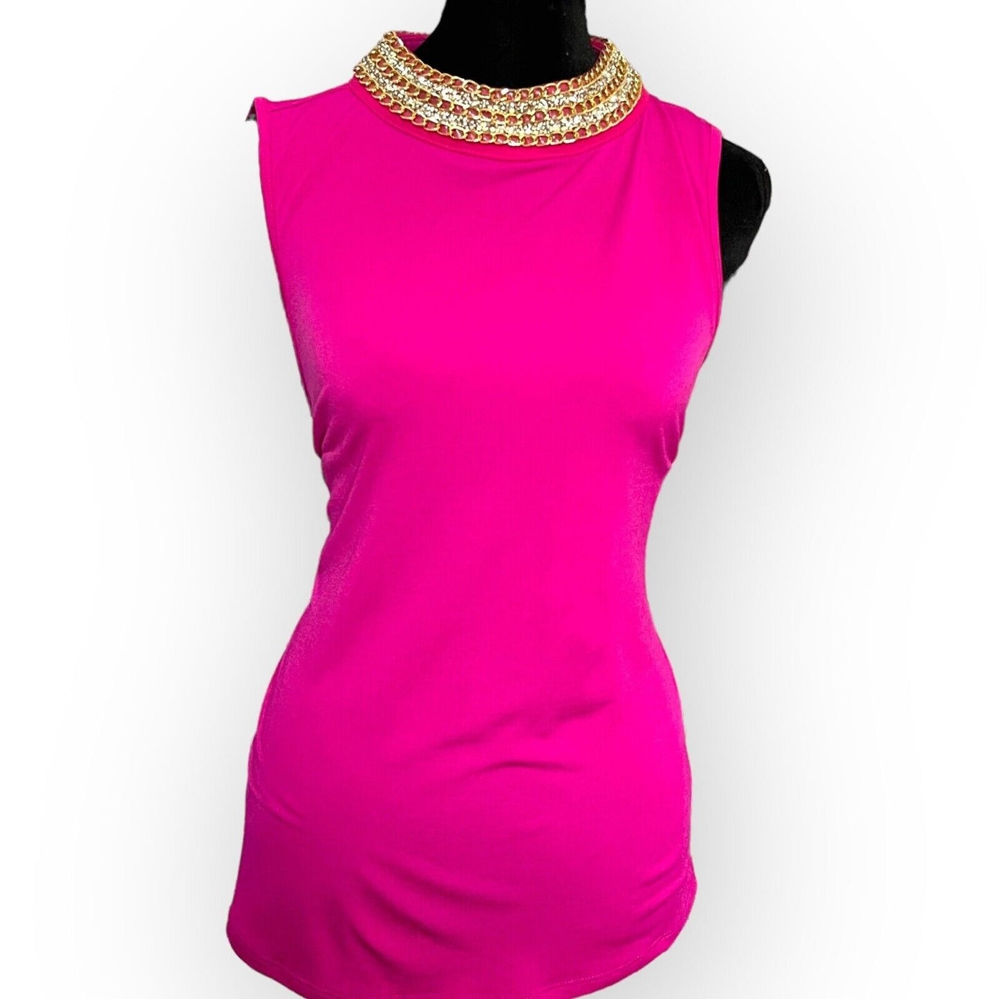Moa Moa Women's Pink Sleeveless Blouse Size Medium Chain Rhinestone Neck Stretch